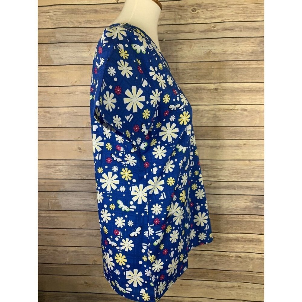 Zoe Chloe NWT Scrub Top Small Blue Floral Butterfly Dot Print V Neck Nursing - Picture 4 of 9